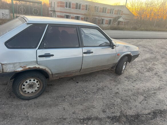 2003 Lada (ВАЗ) 2109, серебристый, 40000 рублей - вид 2