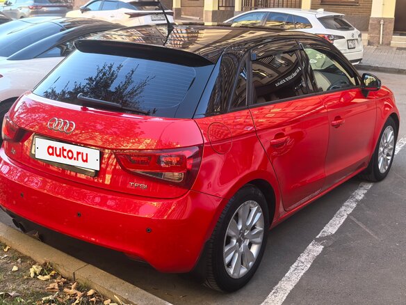 2013 Audi A1 I (8X), красный, 900000 рублей - вид 5