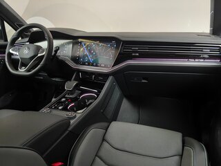 2026 Volkswagen Touareg III Рестайлинг, серый, 14750000 рублей, вид 5