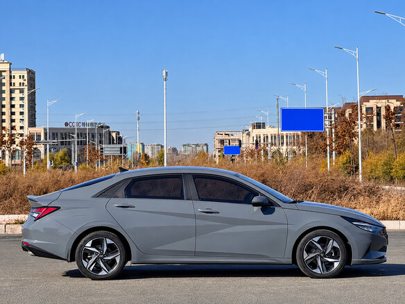2022 Hyundai Elantra VII (CN7), серый, 1740000 рублей - вид 5