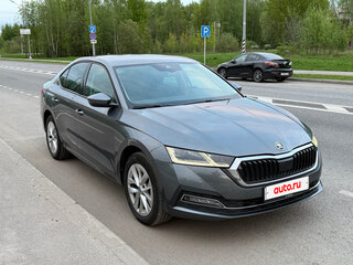 2021 Skoda Octavia IV (A8), серый, 2500000 рублей, вид 3