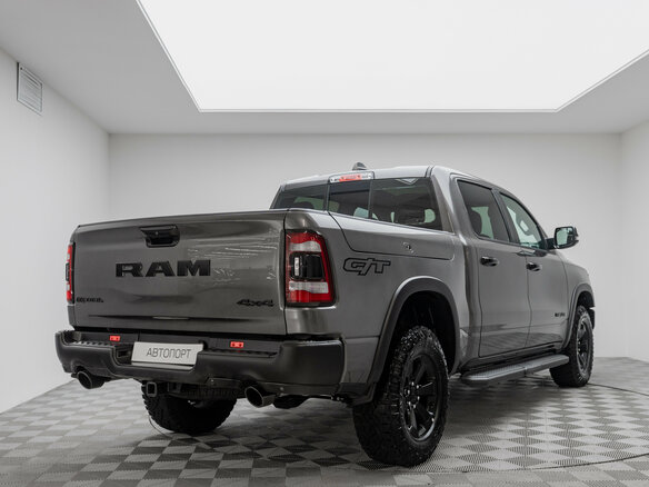 2024 Ram 1500 Crew Cab eTorque V, серый, 10990000 рублей - вид 6