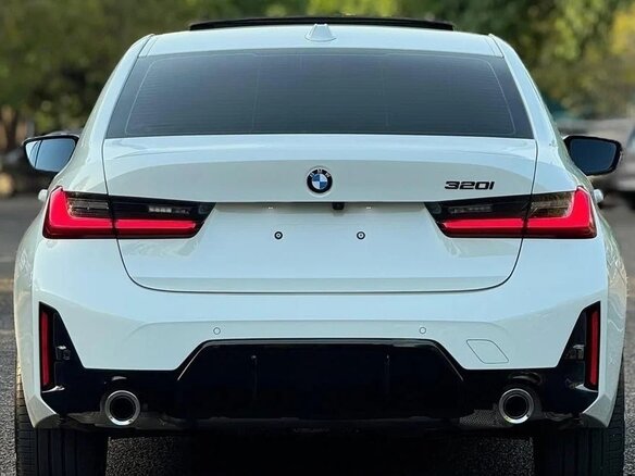 2023 BMW 3 серии Long 320Li VII (G2x) Рестайлинг, белый, 2980000 рублей - вид 3