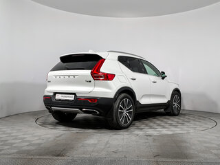 2018 Volvo XC40 I, белый, 2590000 рублей, вид 5