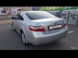 2009 Toyota Camry VI (XV40) Рестайлинг, серебристый, 800000 рублей, вид 3