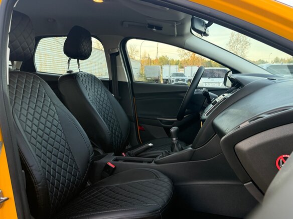 2015 Ford Focus III Рестайлинг, жёлтый, 719999 рублей - вид 14