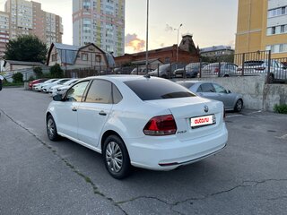 2017 Volkswagen Polo V Рестайлинг, белый, 460000 рублей, вид 5