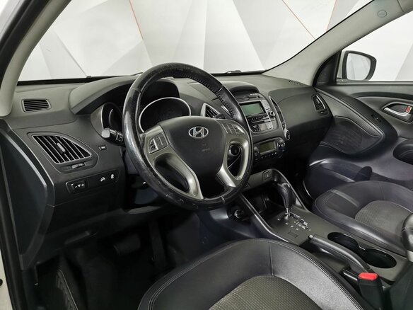 2011 Hyundai ix35 I, белый, 1195000 рублей - вид 17