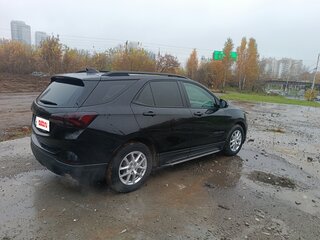 2021 Chevrolet Equinox III, чёрный, 2200000 рублей, вид 2