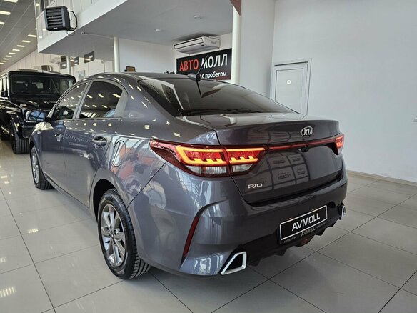 2021 Kia Rio IV Рестайлинг, серый, 1945000 рублей - вид 6