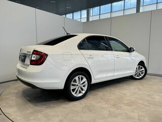 2018 Skoda Rapid I Рестайлинг, белый, 1299000 рублей, вид 5