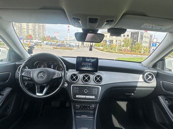 2016 Mercedes-Benz CLA 200 I (C117, X117) Рестайлинг, белый, 2300000 рублей - вид 8