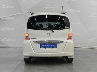 2012 Honda Freed I Рестайлинг, белый, 1250000 рублей, вид 4