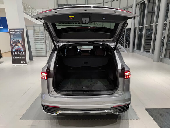 2023 Geely Monjaro I, серый, 3326000 рублей - вид 9