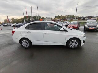 2012 Chevrolet Aveo II, белый, 620000 рублей, вид 4