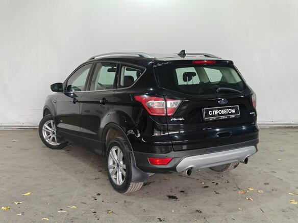 2017 Ford Kuga II Рестайлинг, чёрный, 1300000 рублей - вид 5