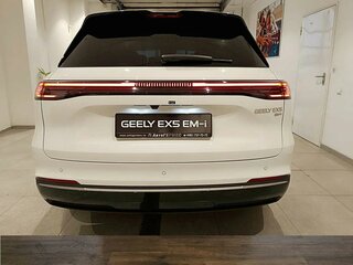 2026 Geely EX5 Гибрид EM-R, белый, 3829990 рублей, вид 3