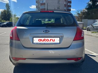 2010 Kia Ceed I Рестайлинг, серебристый, 600000 рублей, вид 5
