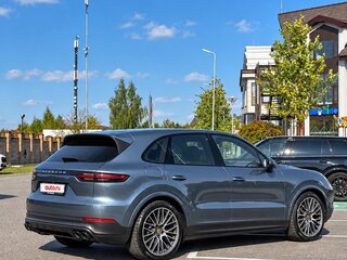 2018 Porsche Cayenne III, серый, 5300000 рублей, вид 5