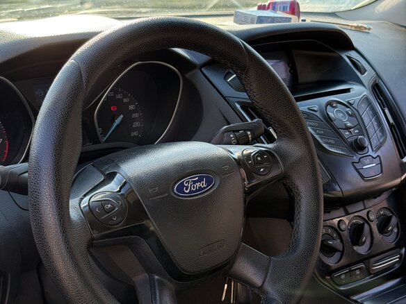 2011 Ford Focus III, серый, 570000 рублей - вид 2