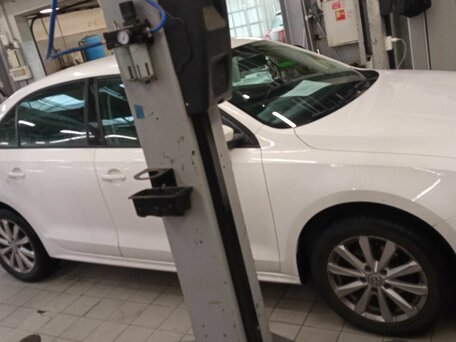 2014 Volkswagen Jetta VI, белый, 1320000 рублей, вид 1