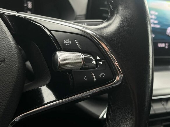 2021 Skoda Octavia IV (A8), чёрный, 1739000 рублей - вид 16
