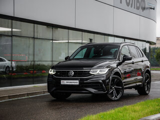 2021 Volkswagen Tiguan II Рестайлинг, чёрный, 3149000 рублей, вид 1
