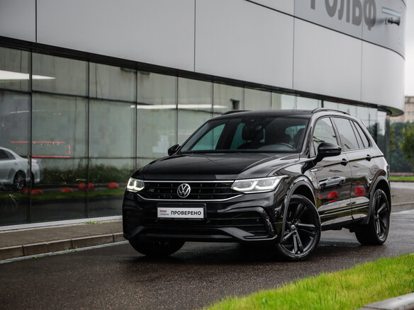 2021 Volkswagen Tiguan II Рестайлинг, чёрный
