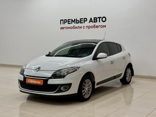 2013 Renault Megane III Рестайлинг, белый, 735000 рублей, вид 1