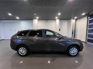 2020 Lada (ВАЗ) Vesta SW I, коричневый, 975000 рублей, вид 2