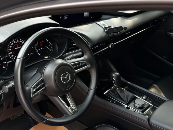2023 Mazda 3 Axela IV (BP), синий, 1440000 рублей - вид 9