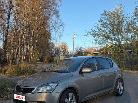 2010 Kia Ceed I Рестайлинг, серебристый, 660000 рублей
