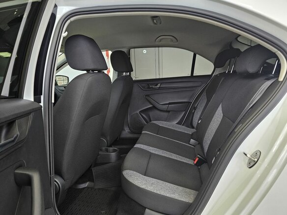 2021 Skoda Rapid II, белый, 1889000 рублей - вид 14