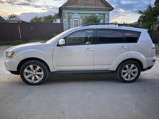 2011 Mitsubishi Outlander II Рестайлинг, белый, 1190000 рублей, вид 5