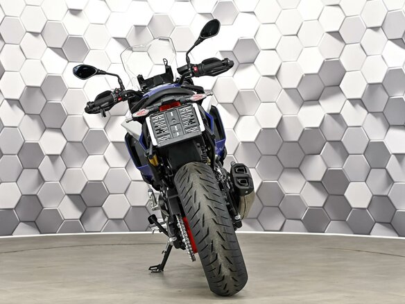 2025 BMW F 900 XR, белый, 1399000 рублей - вид 5