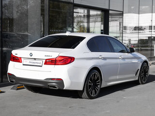 2018 BMW 5 серии 520d xDrive VII (G30/G31/G38), белый, 3598000 рублей, вид 5