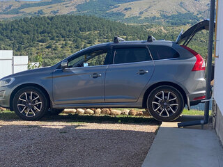 2017 Volvo XC60 I Рестайлинг, серый, 2499000 рублей, вид 1