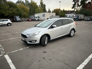 2015 Ford Focus III Рестайлинг, серебристый, 790000 рублей, вид 1