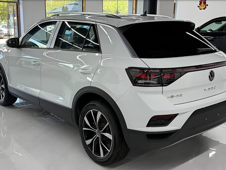 2026 Volkswagen T-Roc I (China Market) Рестайлинг, белый, 2070000 рублей, вид 4