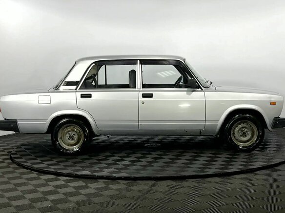 2010 Lada (ВАЗ) 2107, серебристый, 250000 рублей - вид 4