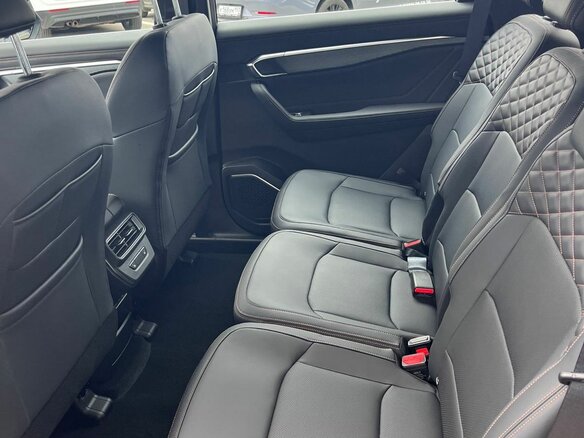 2026 Geely Okavango I Рестайлинг, чёрный, 4085990 рублей - вид 10