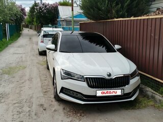 2020 Skoda Superb III Рестайлинг, белый, 2450000 рублей, вид 1