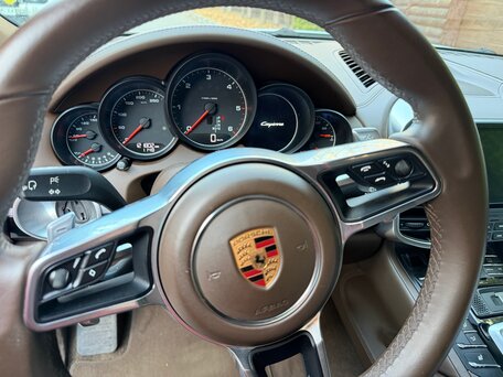 2017 Porsche Cayenne Diesel II Рестайлинг (958), белый, 4650000 рублей, вид 3