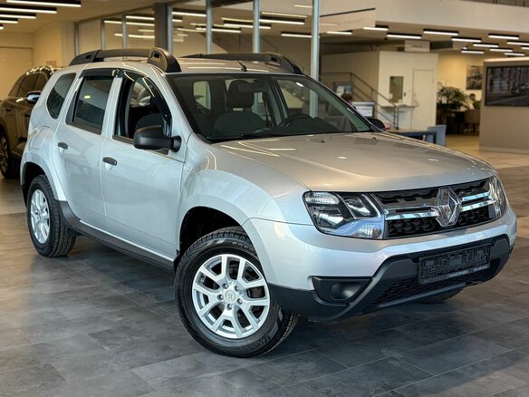 2017 Renault Duster I Рестайлинг, серебристый - вид 2