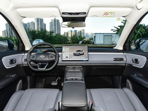 2026 Changan Qiyuan Q05 51.9 kWh II, серый, 2300000 рублей - вид 3