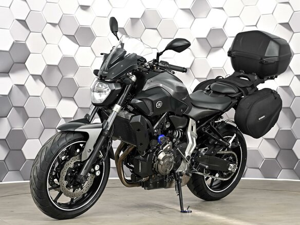 2014 Yamaha MT-07 (FZ-07), серый, 645000 рублей - вид 1