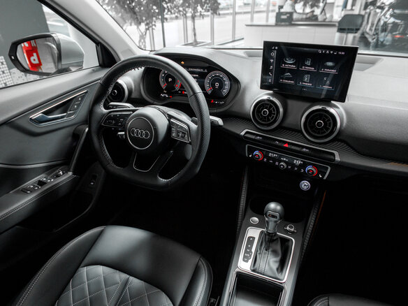 2026 Audi Q2 L 35 TFSI I Рестайлинг, серый, 4250000 рублей - вид 9