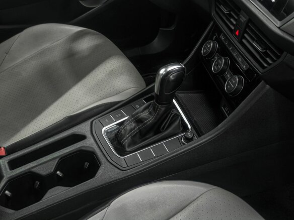 2020 Volkswagen Jetta 6-speed VII, оранжевый, 1999900 рублей - вид 13