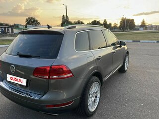 2011 Volkswagen Touareg II, серый, 1650000 рублей, вид 2