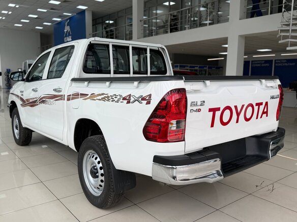 2026 Toyota Hilux VIII Рестайлинг 2, белый, 5900000 рублей - вид 3